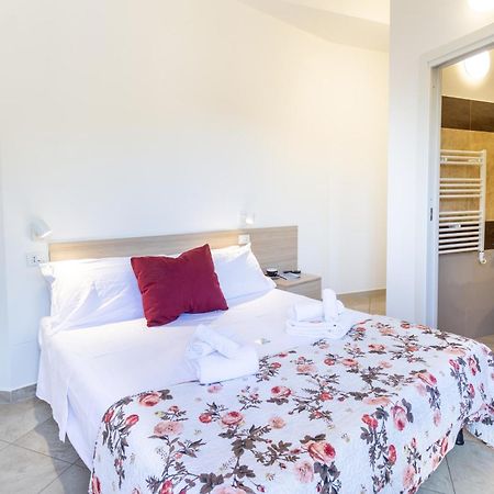 Isola Felice Hotel Silvi Paese ภายนอก รูปภาพ