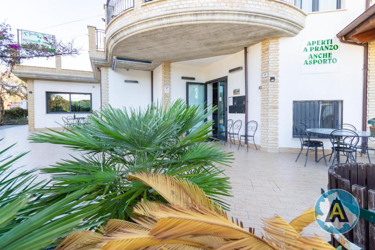 Isola Felice Hotel Silvi Paese ภายนอก รูปภาพ