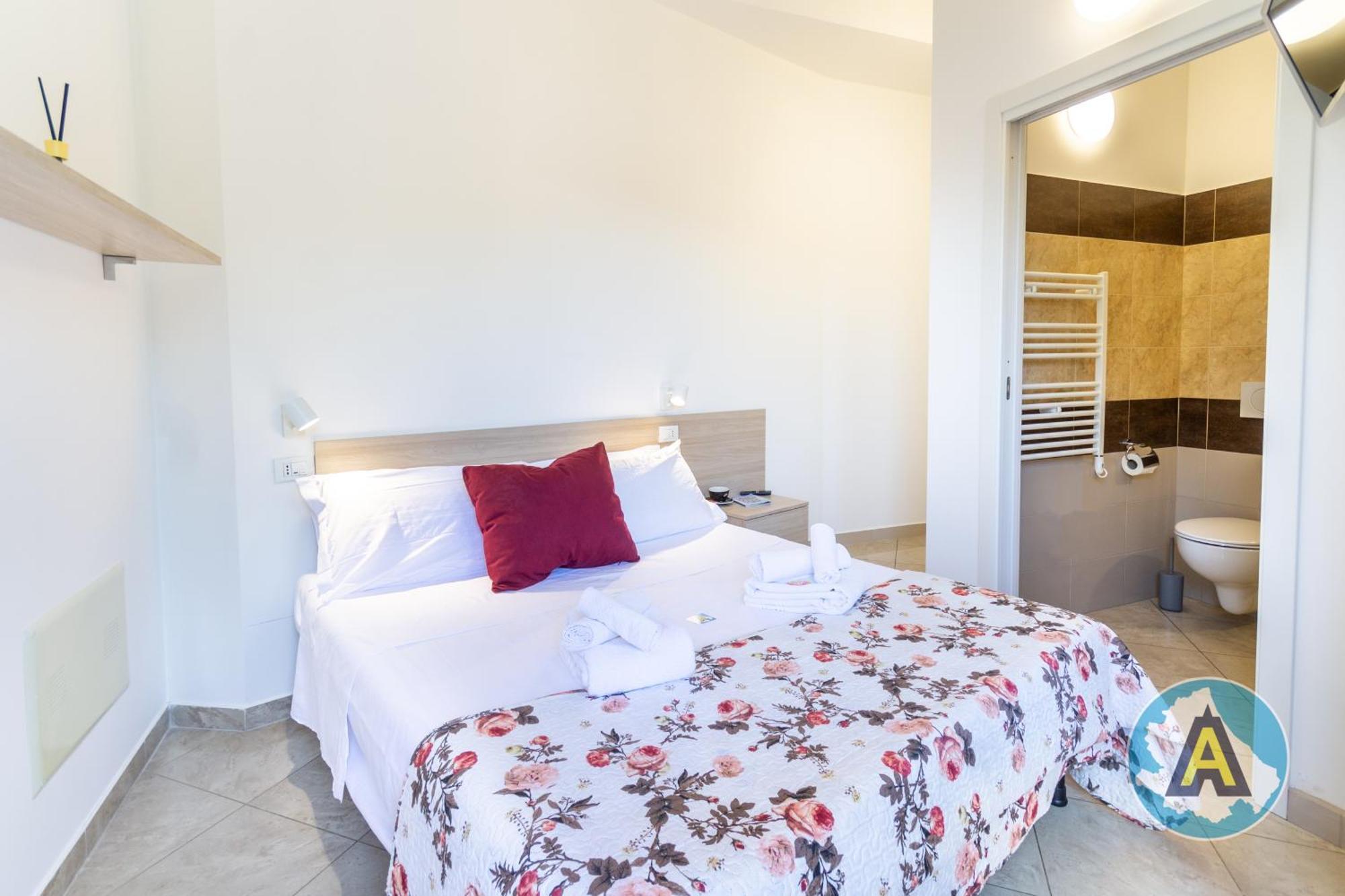 Isola Felice Hotel Silvi Paese ภายนอก รูปภาพ