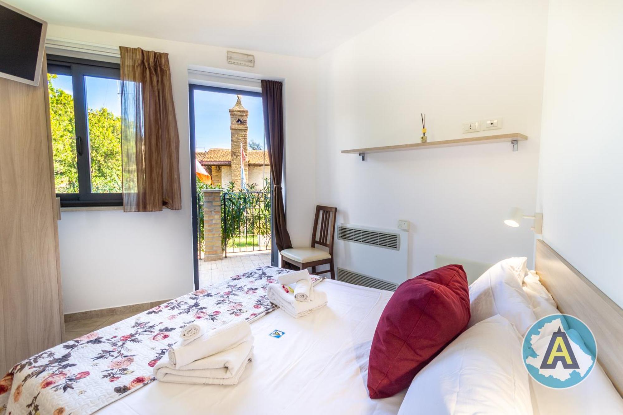 Isola Felice Hotel Silvi Paese ภายนอก รูปภาพ