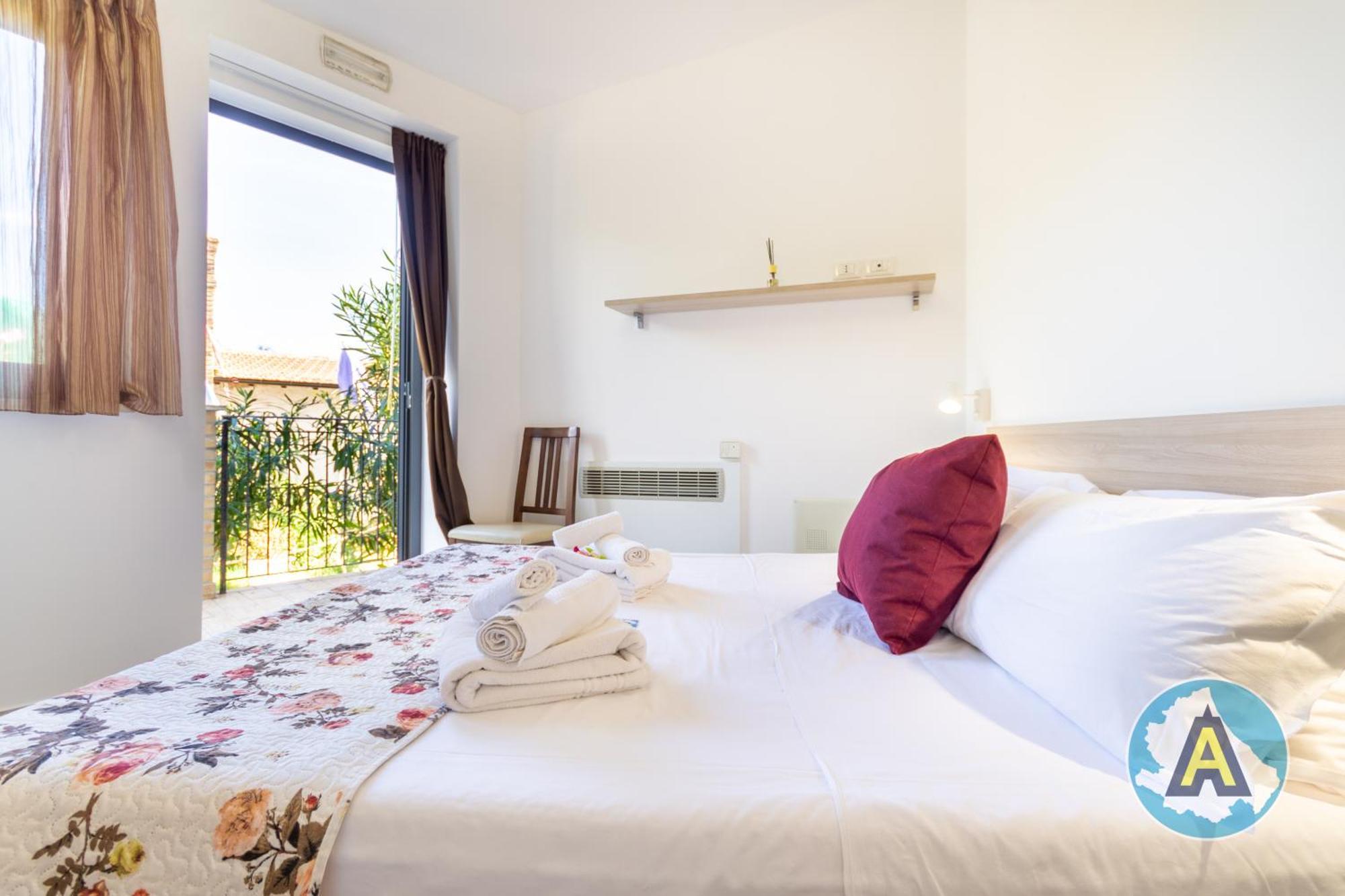 Isola Felice Hotel Silvi Paese ภายนอก รูปภาพ